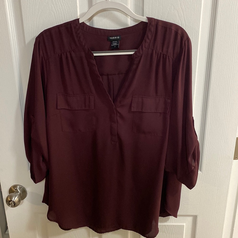 Torrid size 2 Georgette Pullover blouse